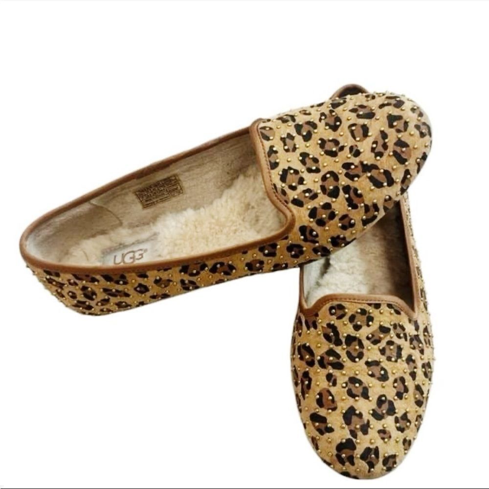 UGG Australia Women's Cheetah print flats Pre-owned Size 7